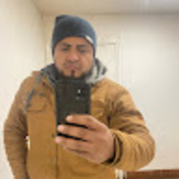 Meet your Posher, Javier - Picture 1 of 1